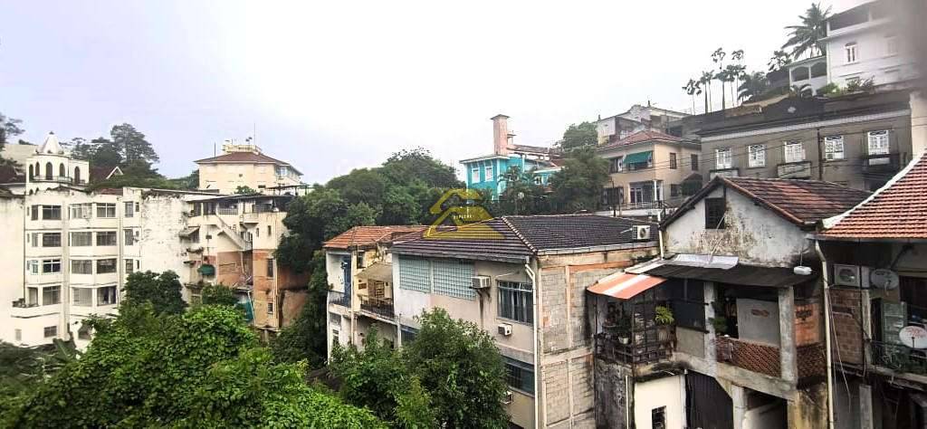 Apartamento à venda com 2 quartos, 65m² - Foto 32