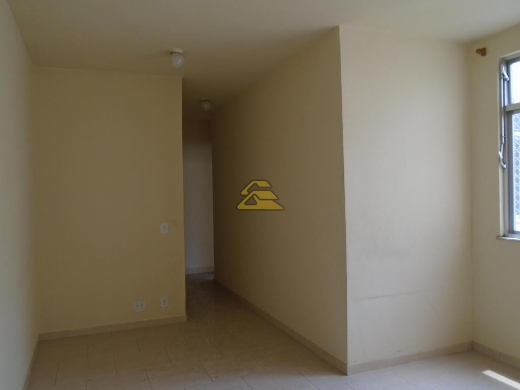 Apartamento para alugar com 2 quartos, 85m² - Foto 2