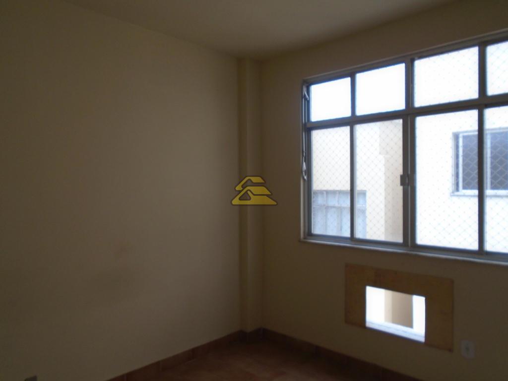 Apartamento para alugar com 2 quartos, 85m² - Foto 6