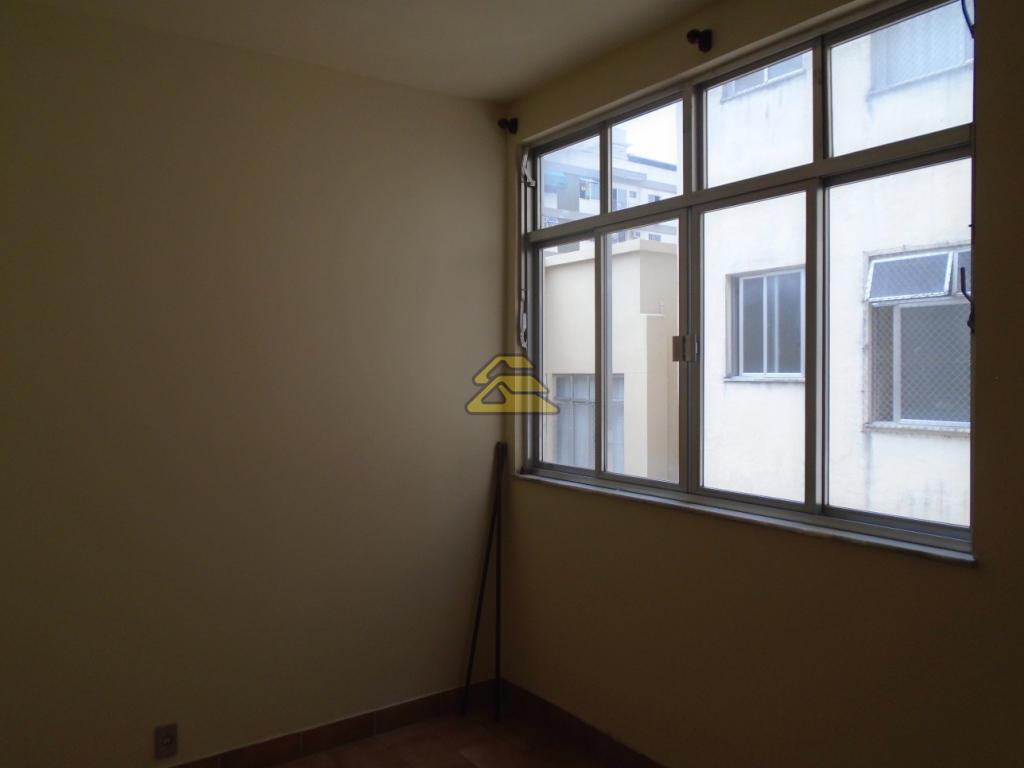 Apartamento para alugar com 2 quartos, 85m² - Foto 9