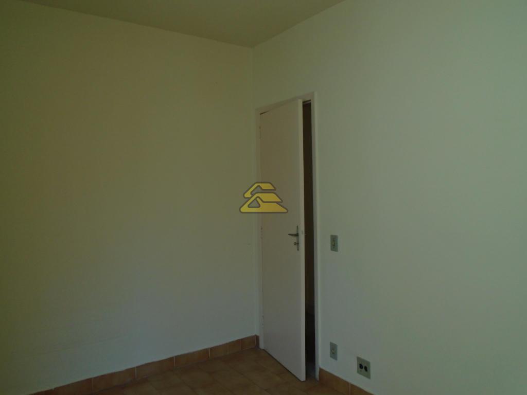 Apartamento para alugar com 2 quartos, 85m² - Foto 11