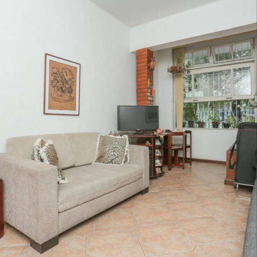 Apartamento à venda com 2 quartos, 70m² - Foto 2