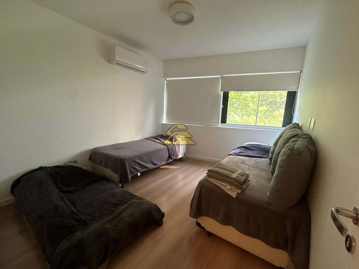 Apartamento à venda com 4 quartos, 246m² - Foto 17