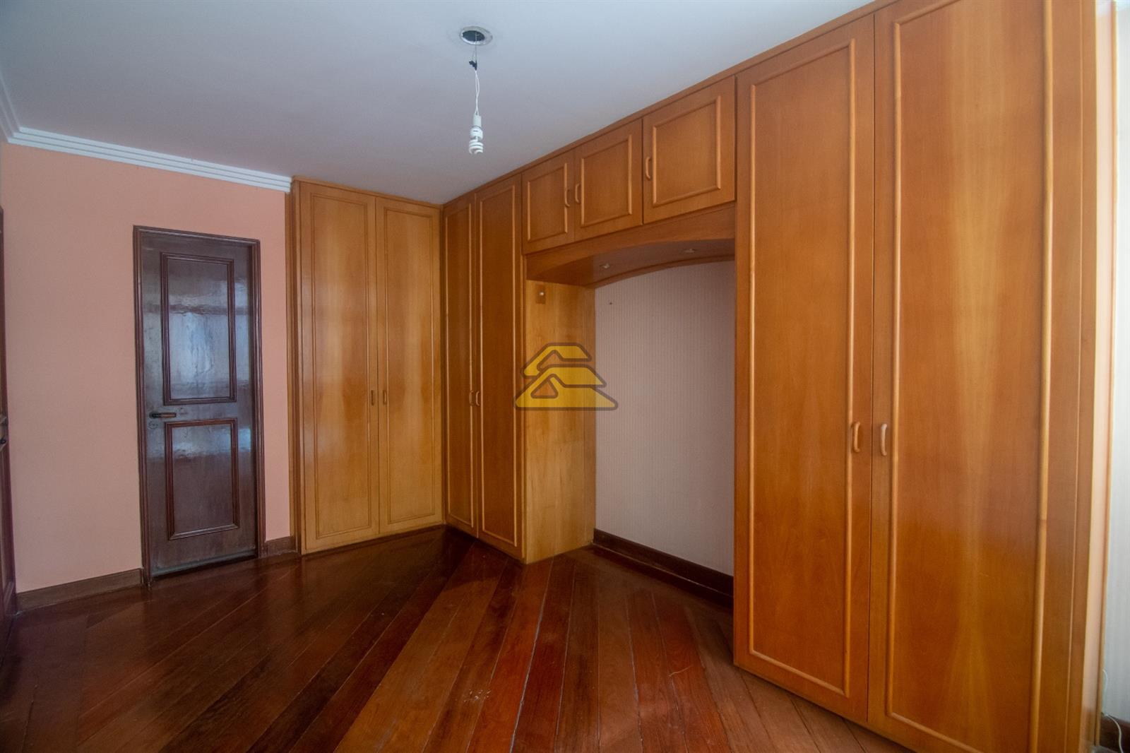 Apartamento à venda com 4 quartos, 169m² - Foto 17