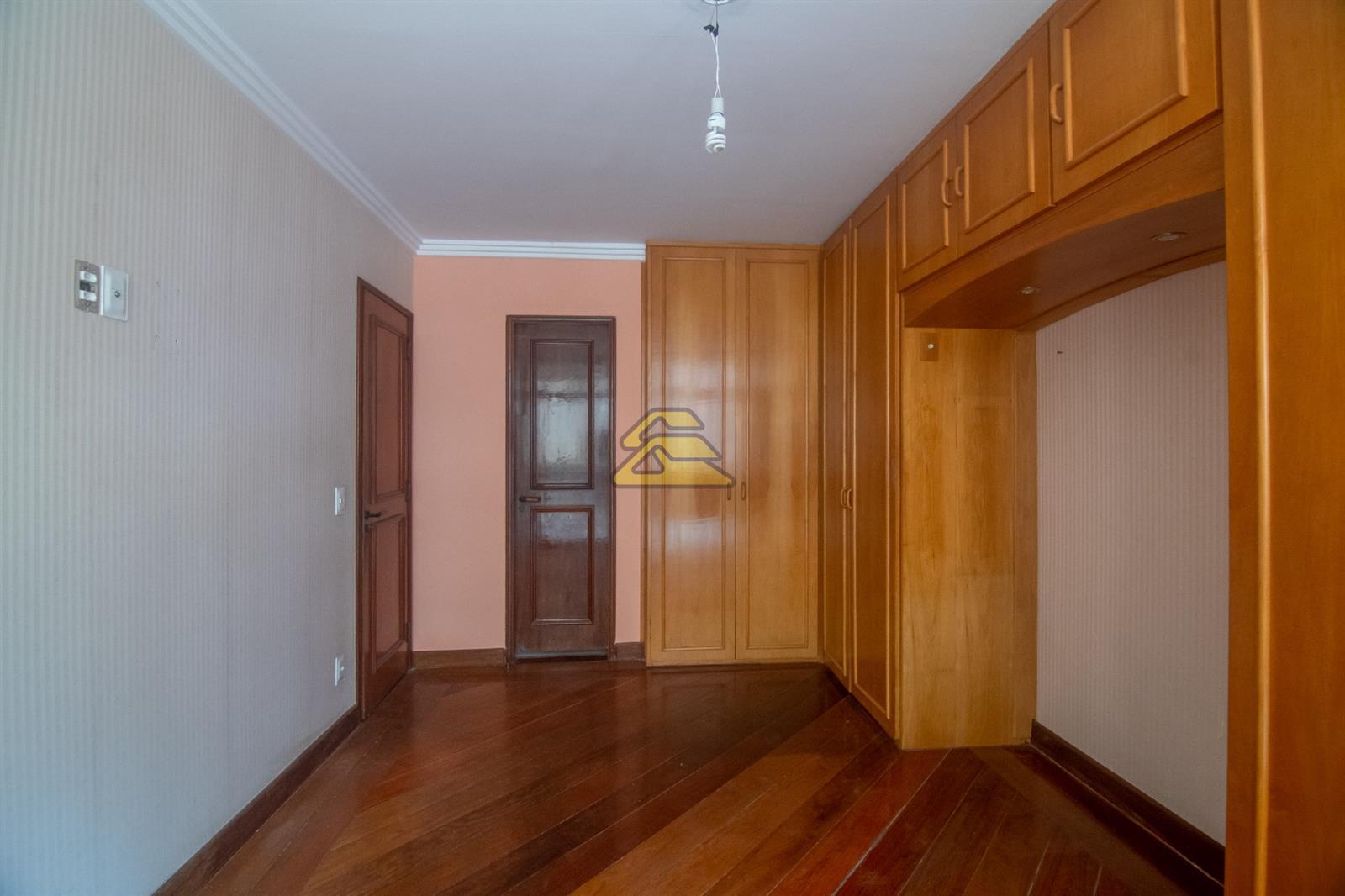 Apartamento à venda com 4 quartos, 169m² - Foto 18