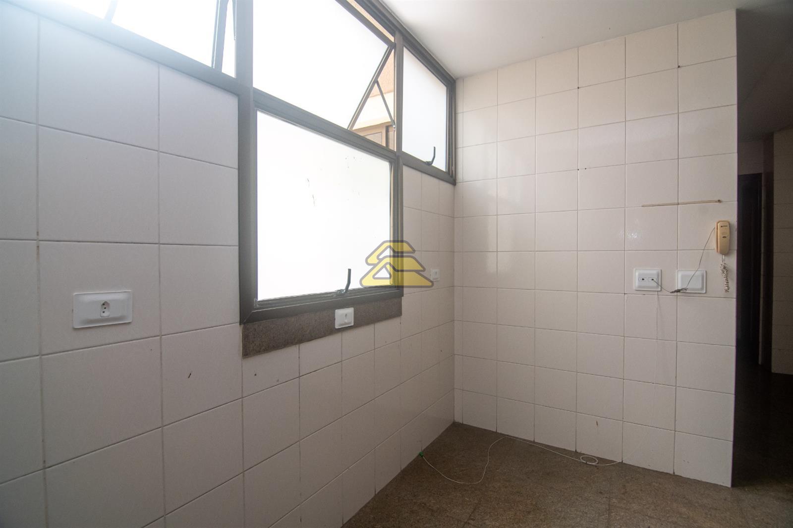 Apartamento à venda com 4 quartos, 169m² - Foto 26