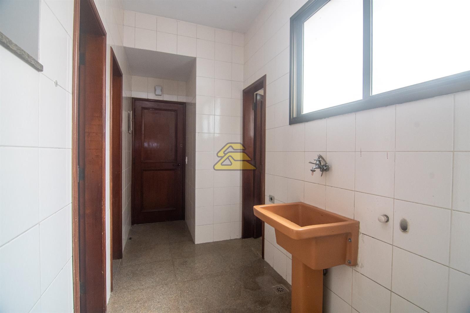 Apartamento à venda com 4 quartos, 169m² - Foto 23