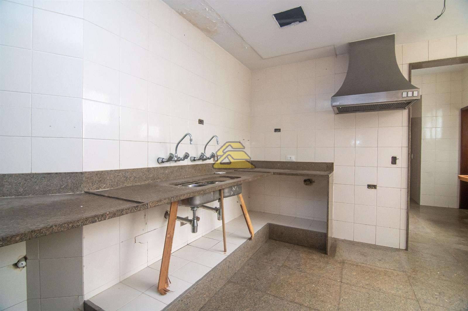 Apartamento à venda com 4 quartos, 169m² - Foto 22