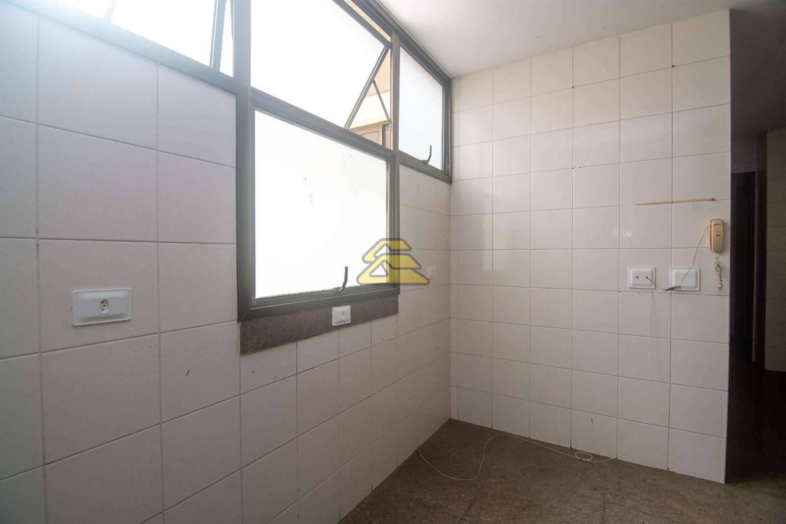 Apartamento à venda com 4 quartos, 169m² - Foto 24