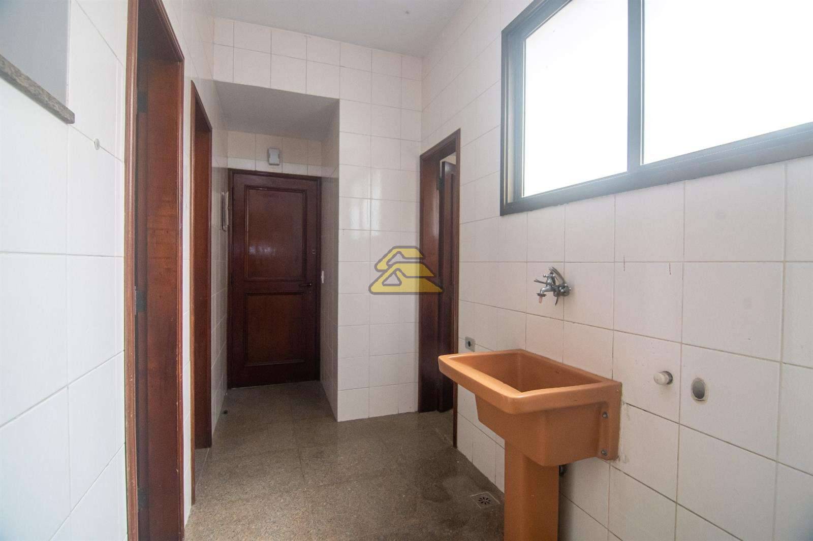 Apartamento à venda com 4 quartos, 169m² - Foto 25