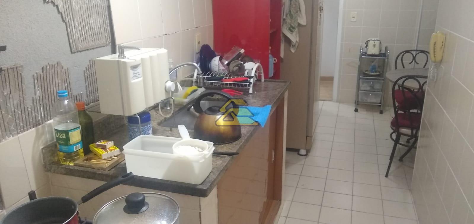 Apartamento à venda com 3 quartos, 103m² - Foto 8