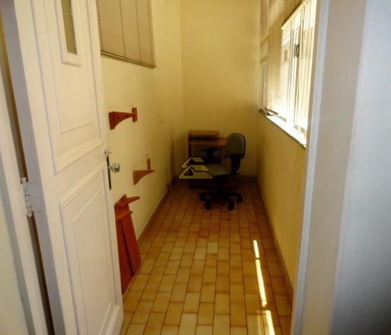 Apartamento à venda com 2 quartos, 76m² - Foto 21