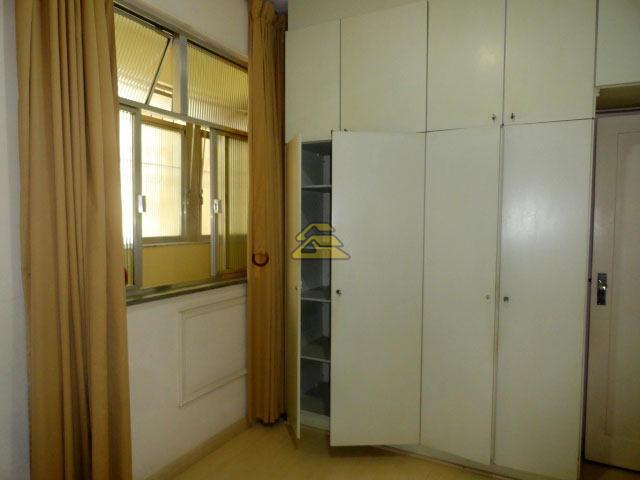 Apartamento à venda com 2 quartos, 76m² - Foto 15