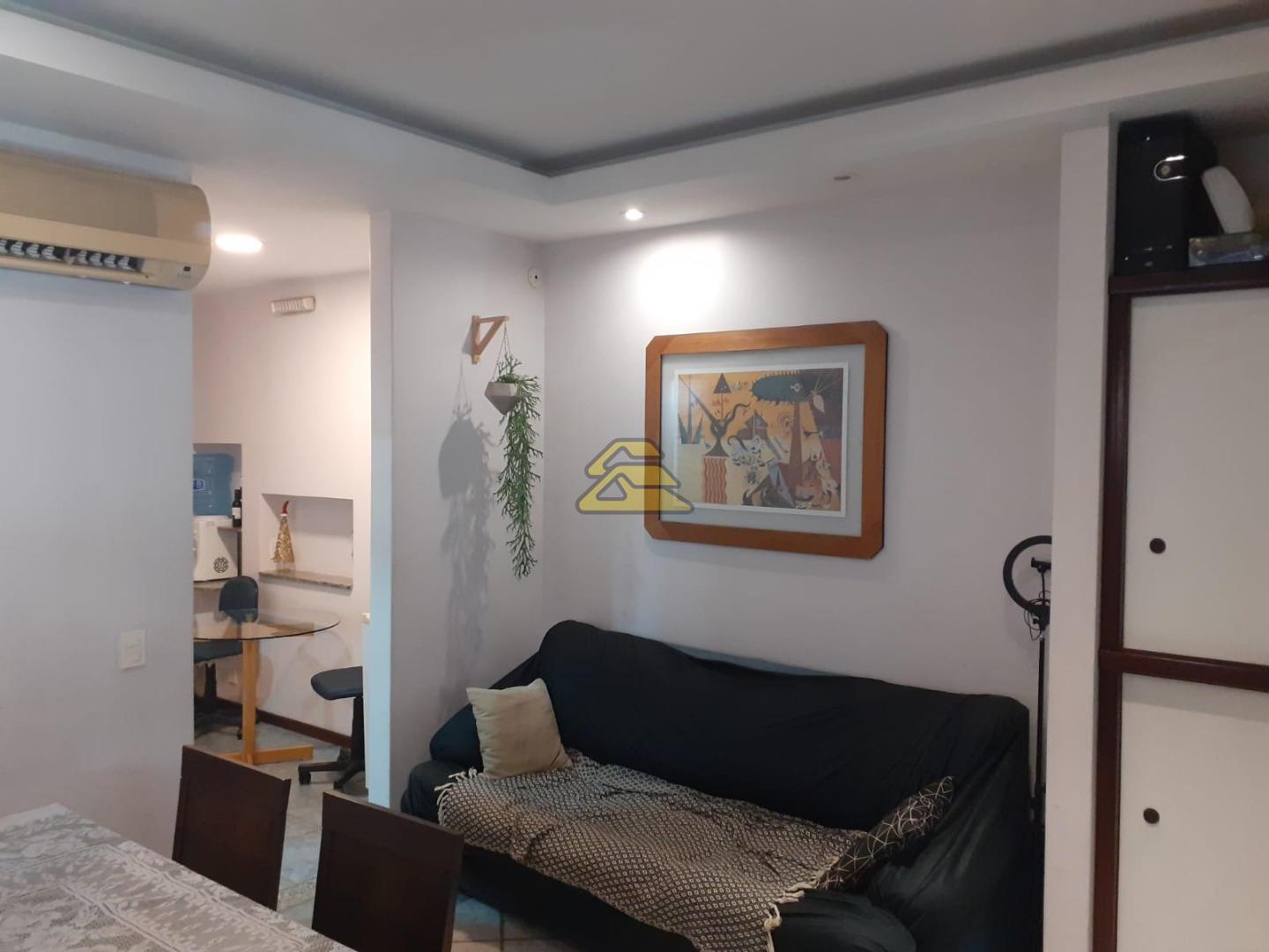 Casa à venda com 3 quartos, 238m² - Foto 18