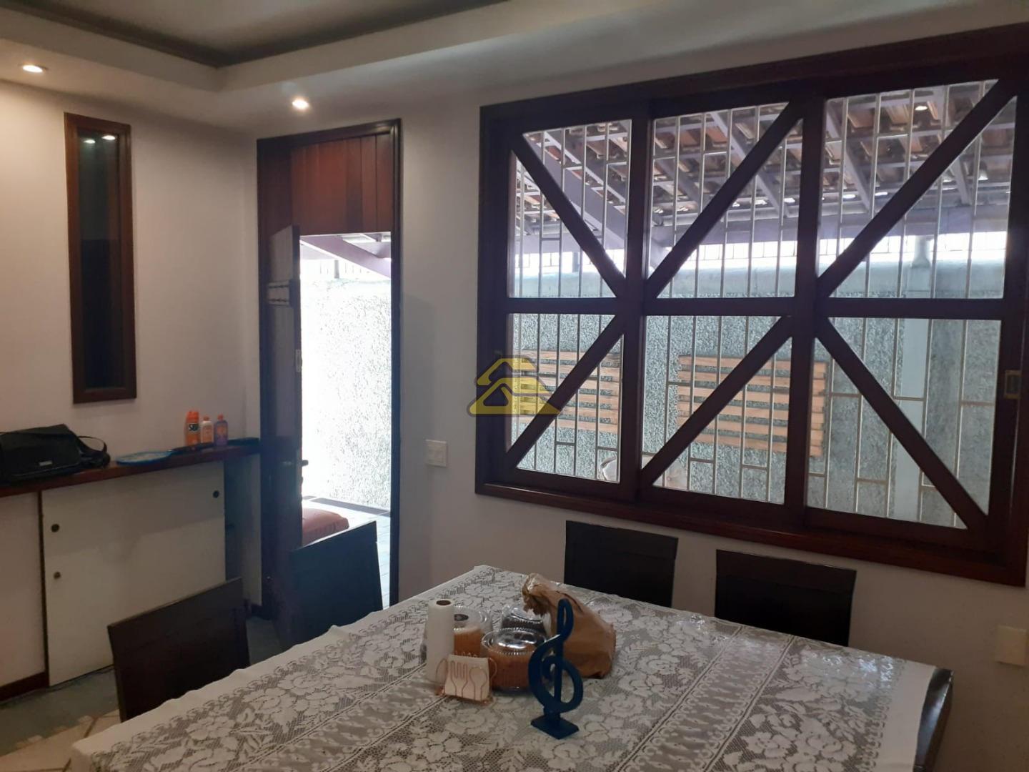 Casa à venda com 3 quartos, 238m² - Foto 21