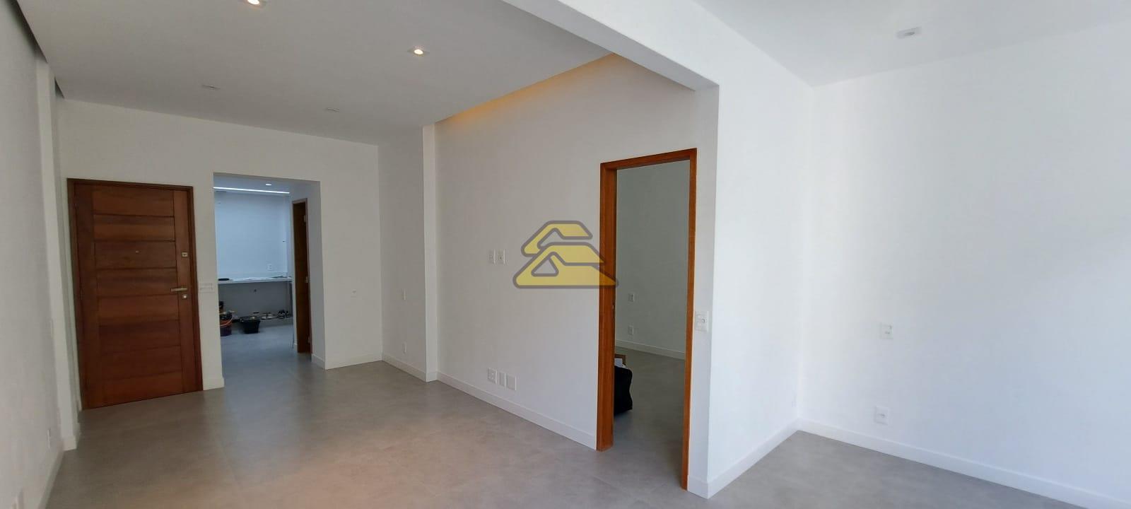 Apartamento à venda com 2 quartos, 61m² - Foto 5