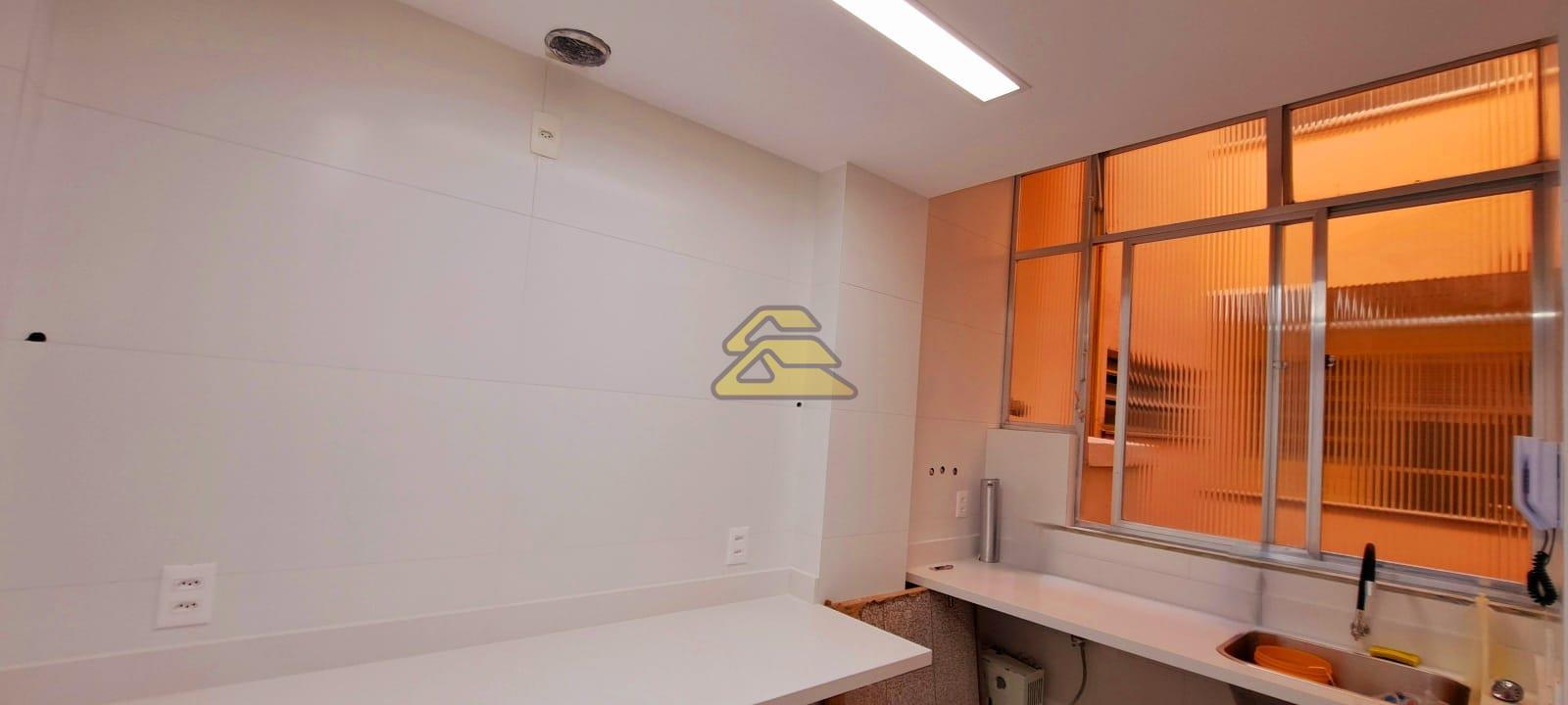 Apartamento à venda com 2 quartos, 61m² - Foto 21