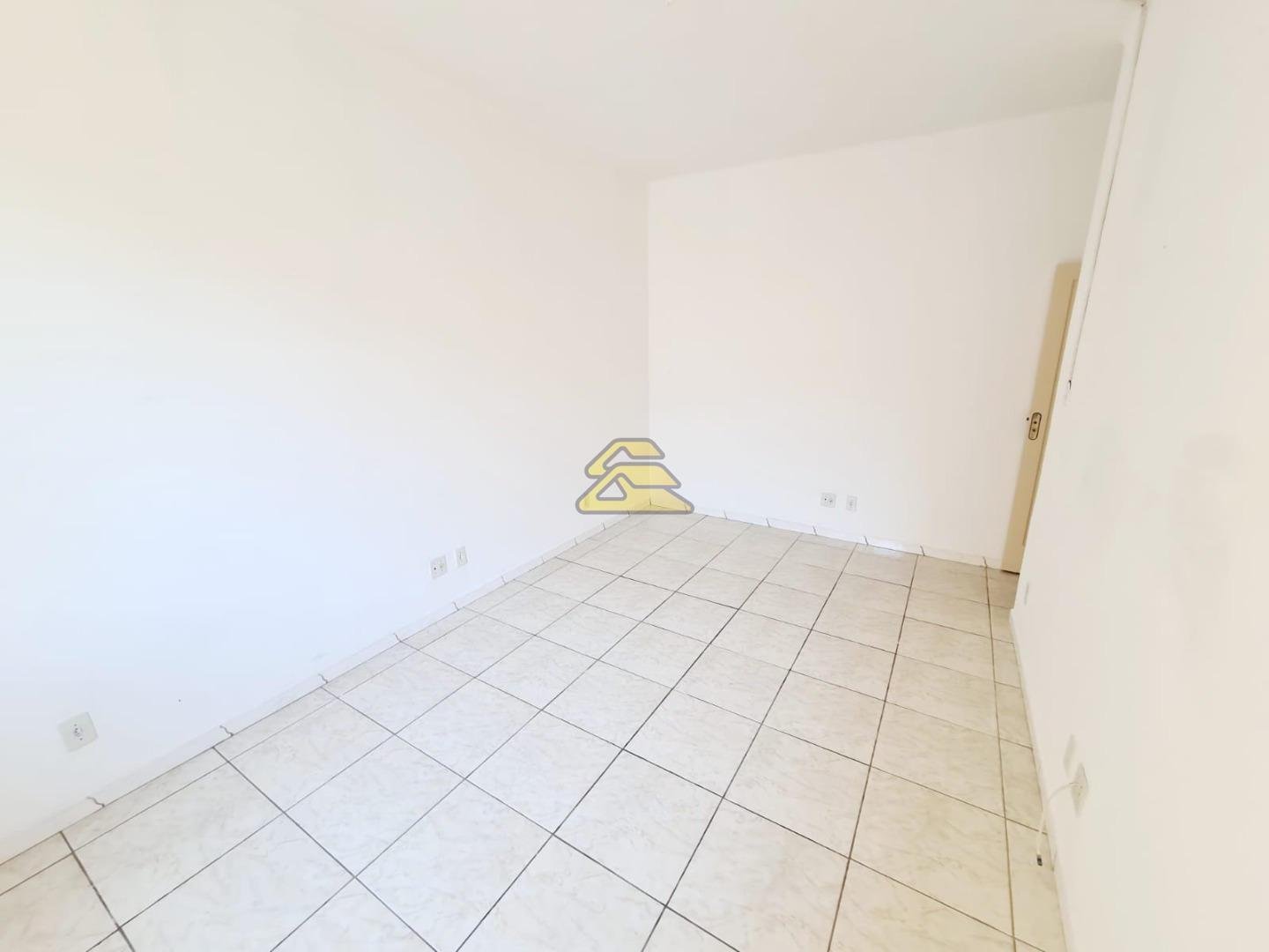 Apartamento à venda com 2 quartos, 67m² - Foto 5