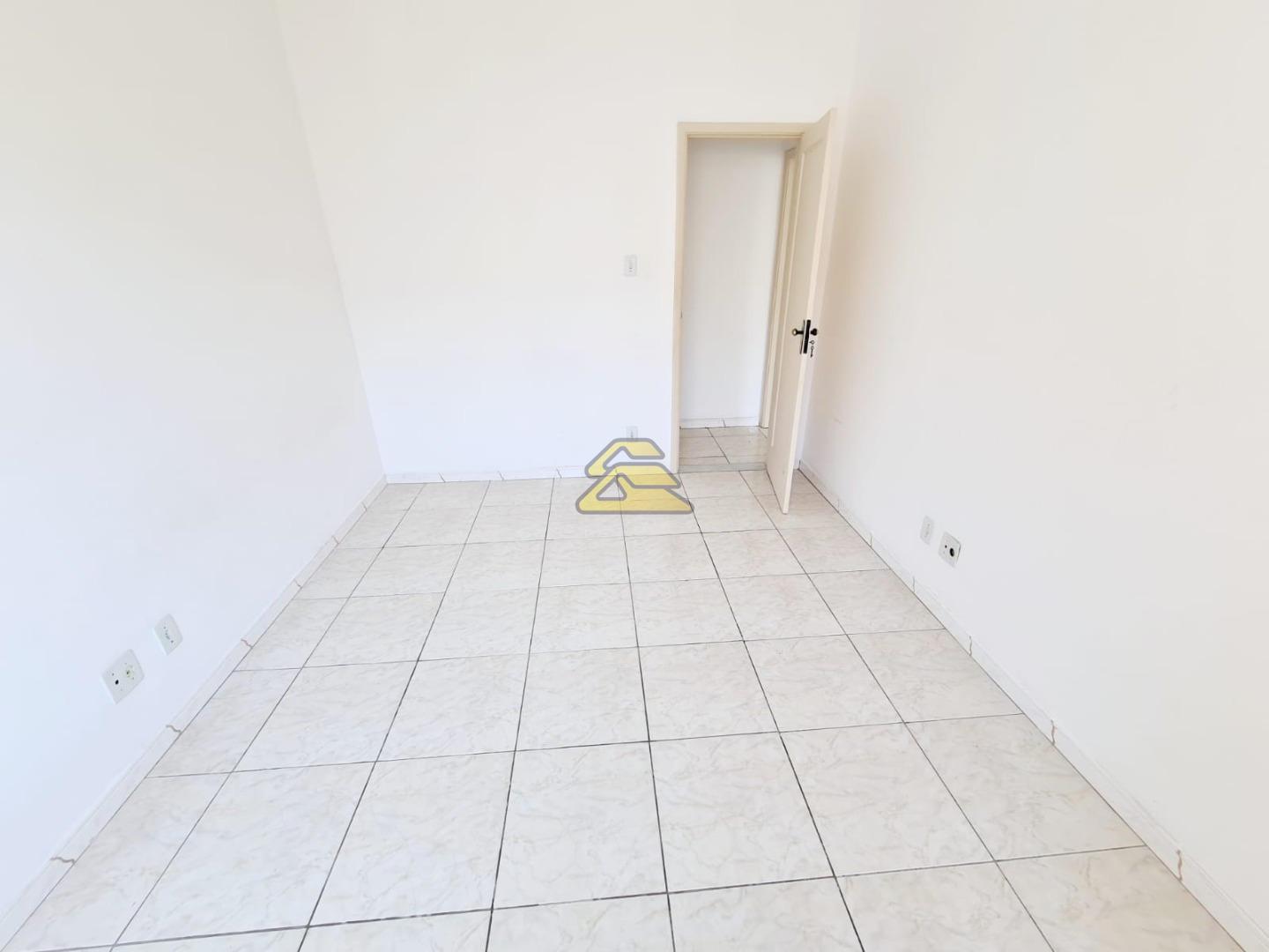 Apartamento à venda com 2 quartos, 67m² - Foto 9