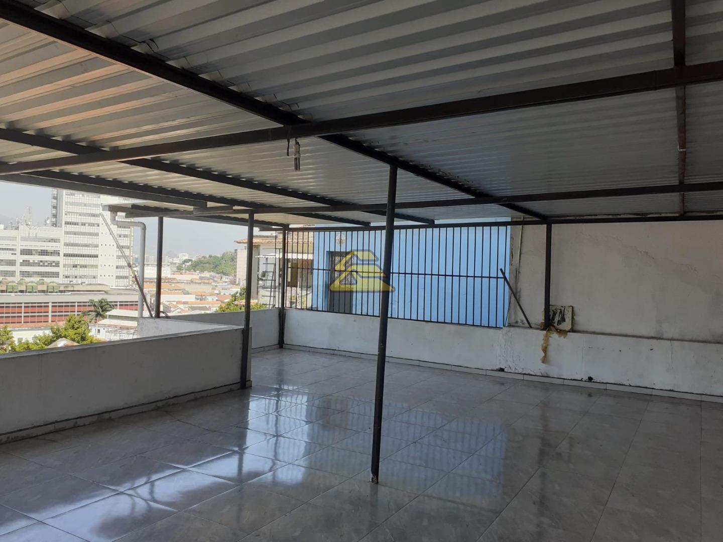 Casa à venda com 2 quartos, 65m² - Foto 29