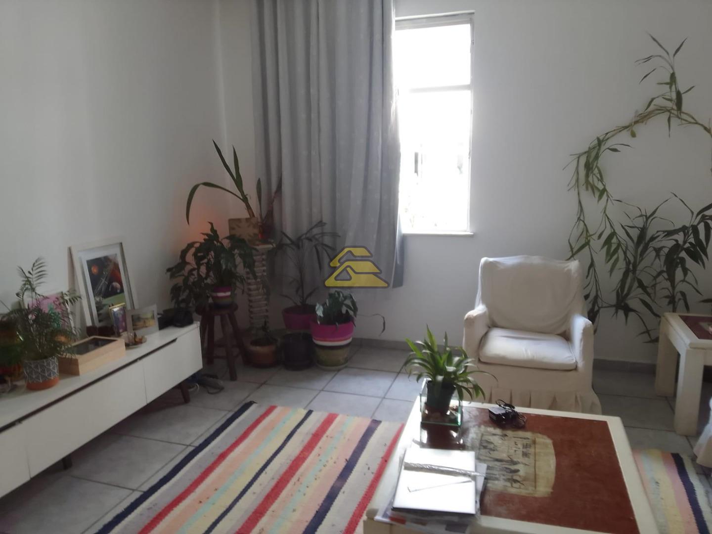 Apartamento à venda com 2 quartos, 65m² - Foto 1