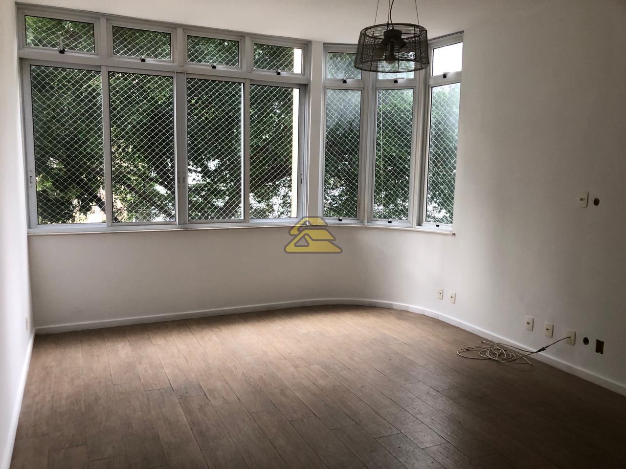 Apartamento à venda com 3 quartos, 118m² - Foto 1