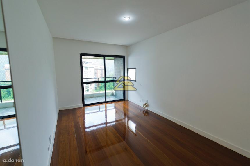 Apartamento à venda com 4 quartos, 319m² - Foto 2