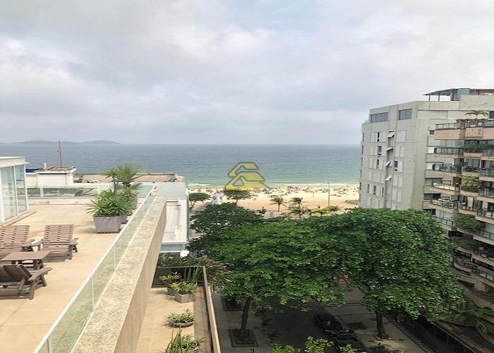 Cobertura à venda com 3 quartos, 280m² - Foto 1