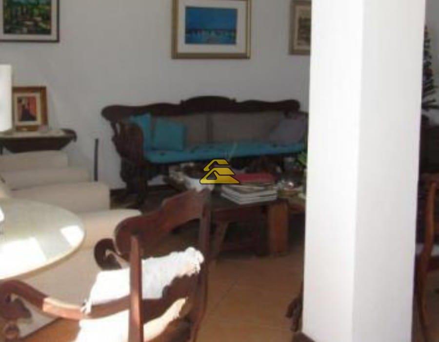 Apartamento à venda com 3 quartos, 188m² - Foto 9