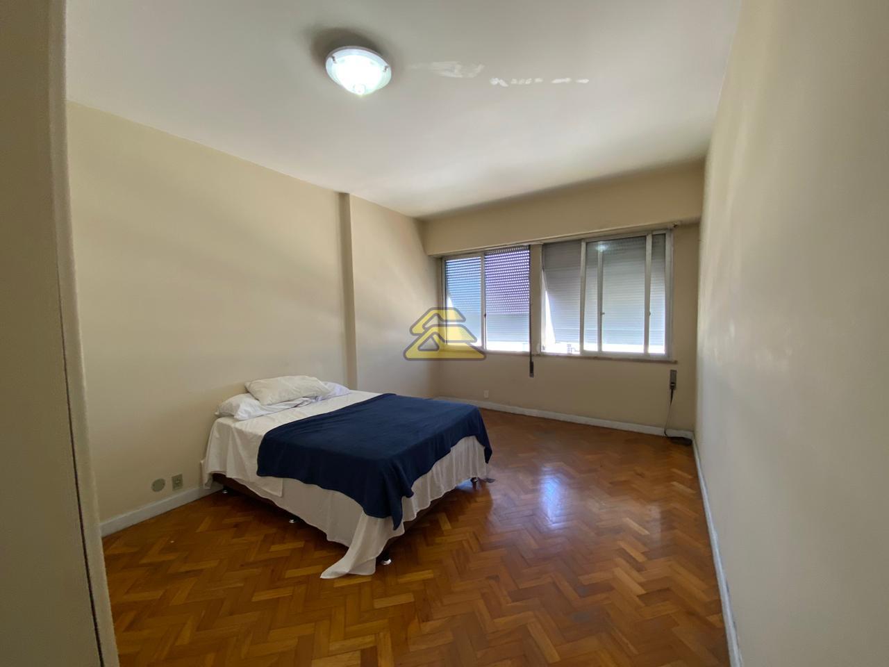 Apartamento à venda com 4 quartos, 236m² - Foto 21