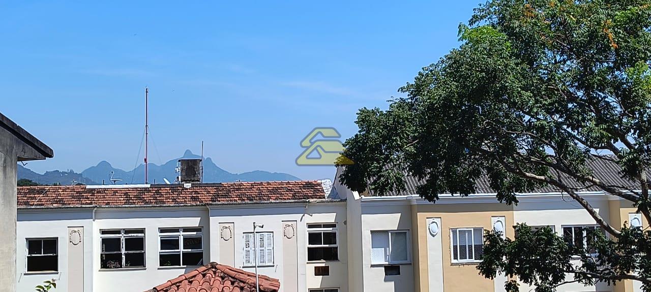 Casa à venda com 6 quartos, 149m² - Foto 30