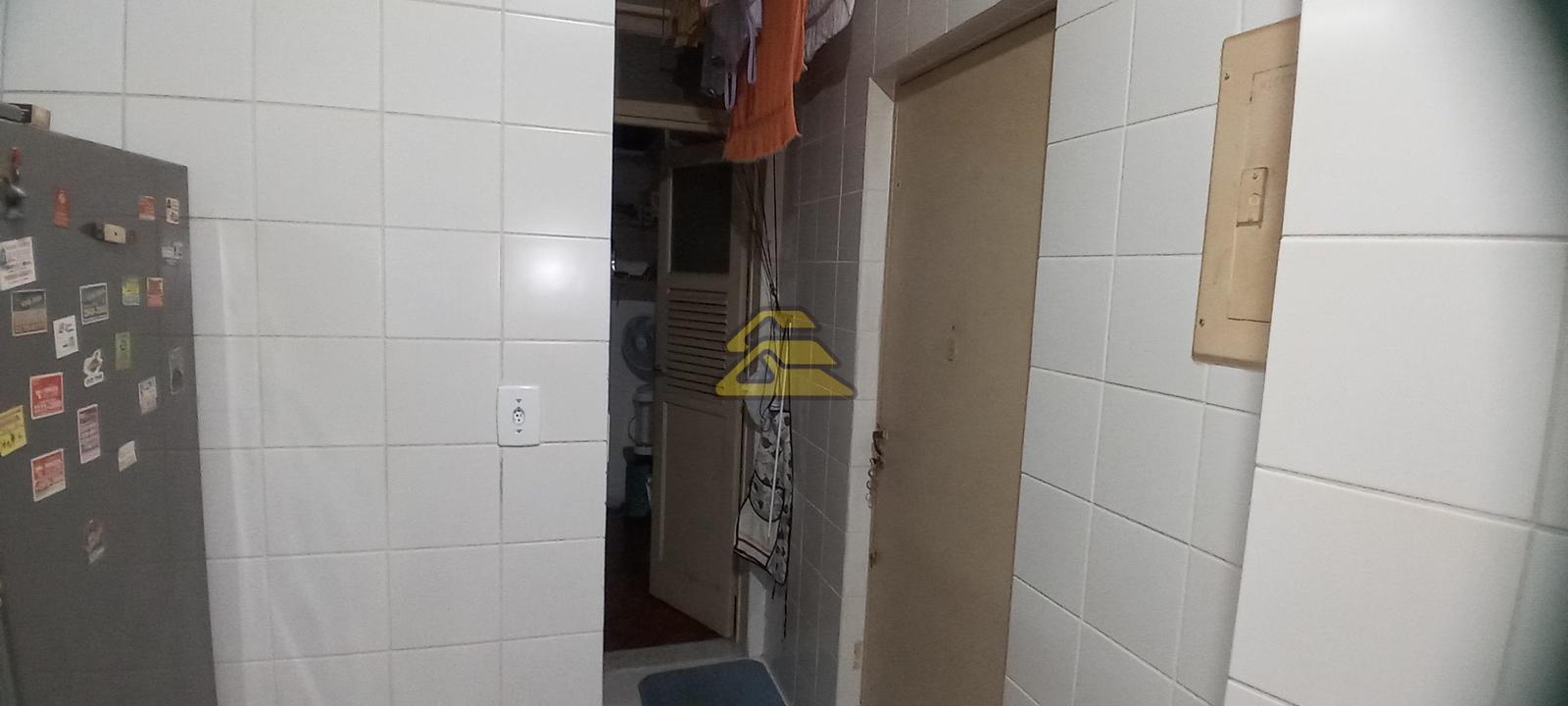 Apartamento à venda com 3 quartos, 126m² - Foto 28