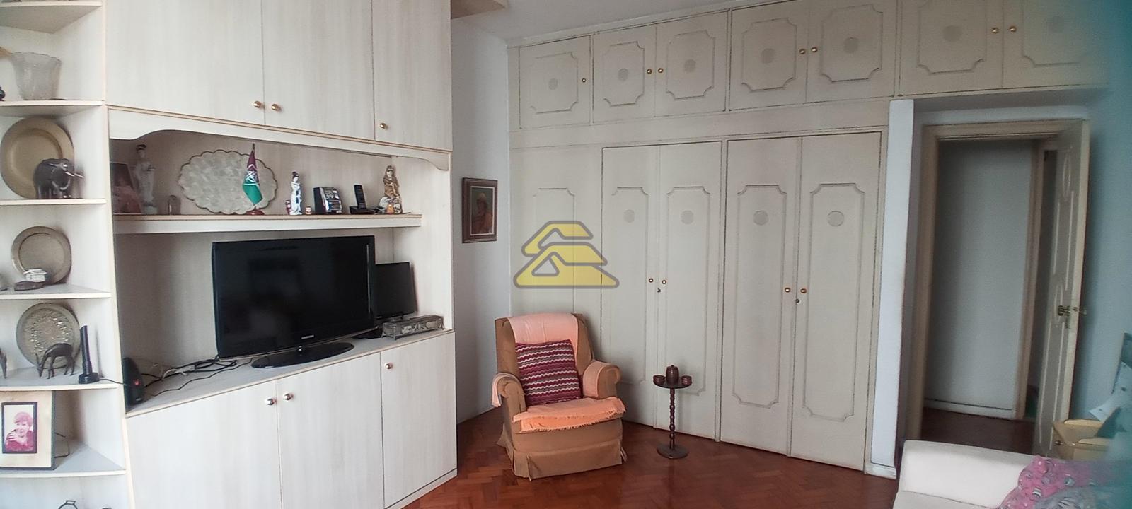 Apartamento à venda com 3 quartos, 126m² - Foto 13