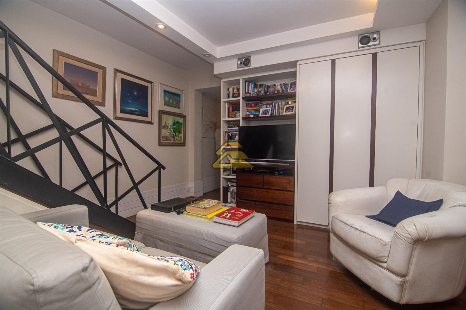 Cobertura à venda com 3 quartos, 216m² - Foto 22