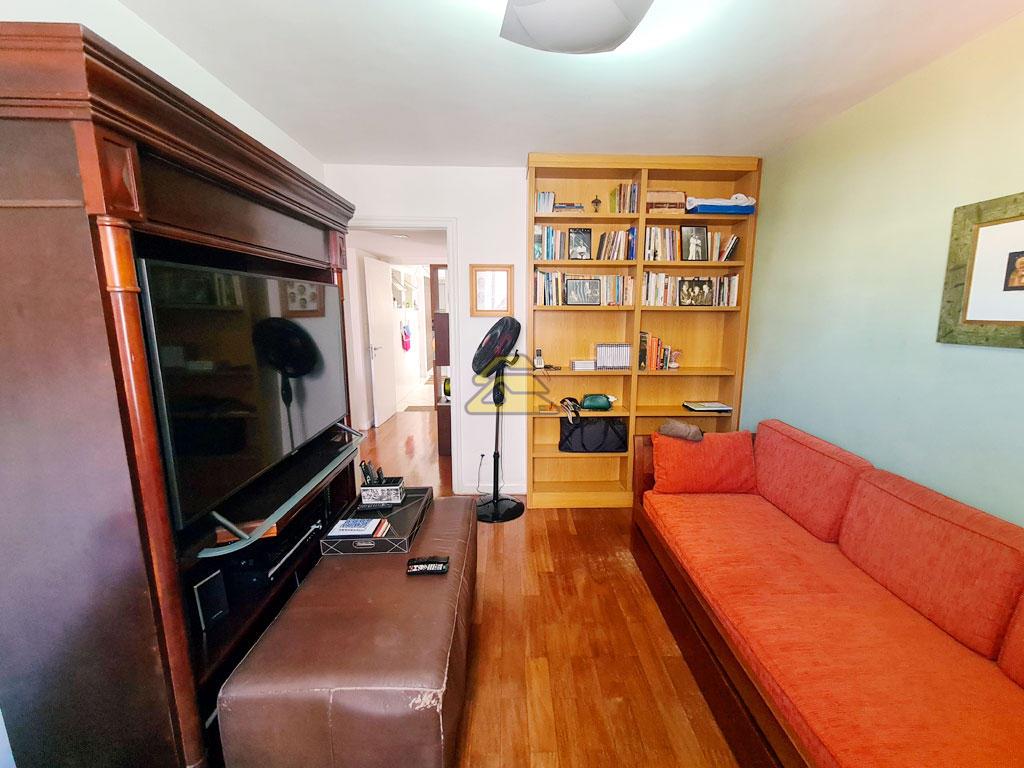 Apartamento à venda com 4 quartos, 256m² - Foto 22