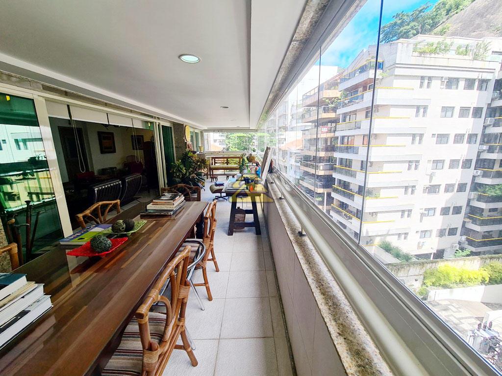 Apartamento à venda com 4 quartos, 256m² - Foto 10