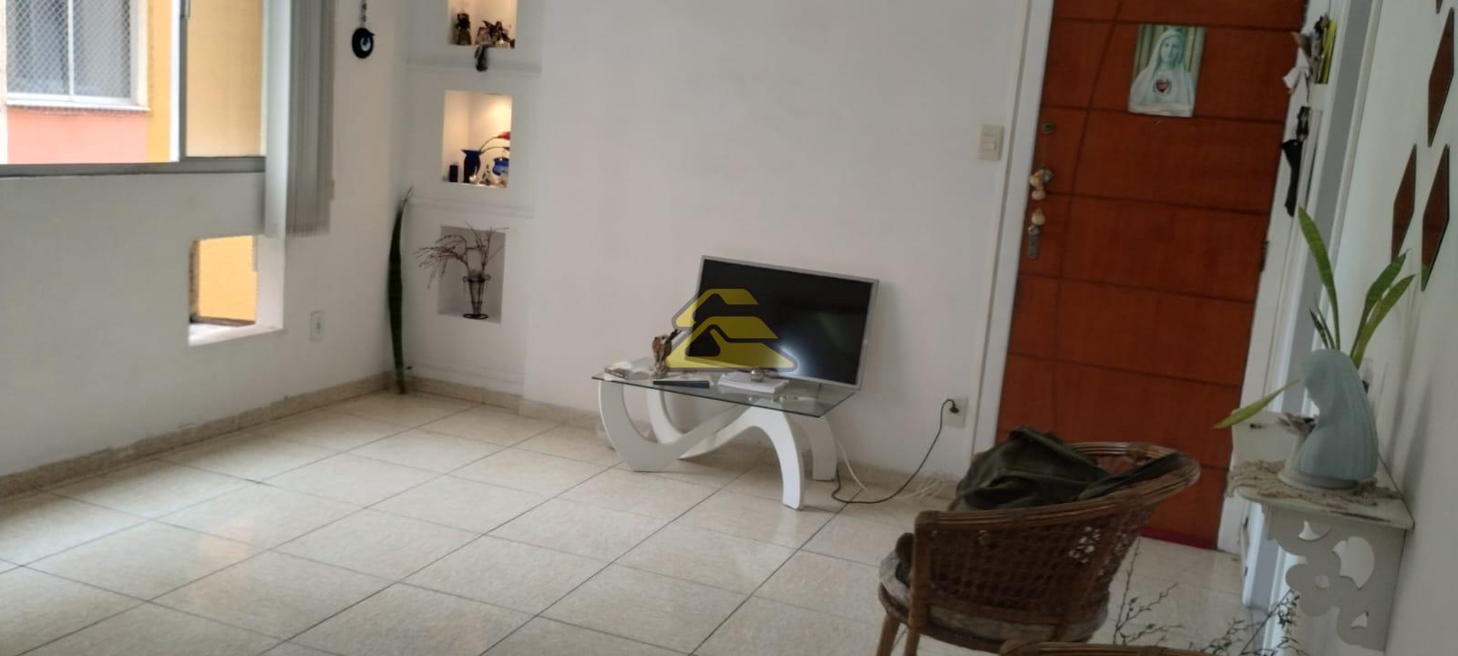 Apartamento à venda com 3 quartos, 69m² - Foto 4