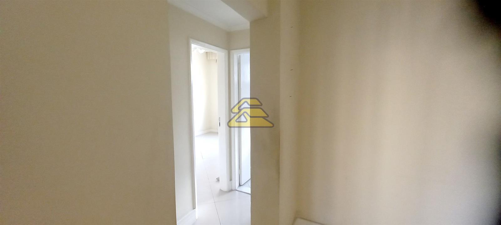 Apartamento à venda com 3 quartos, 127m² - Foto 11