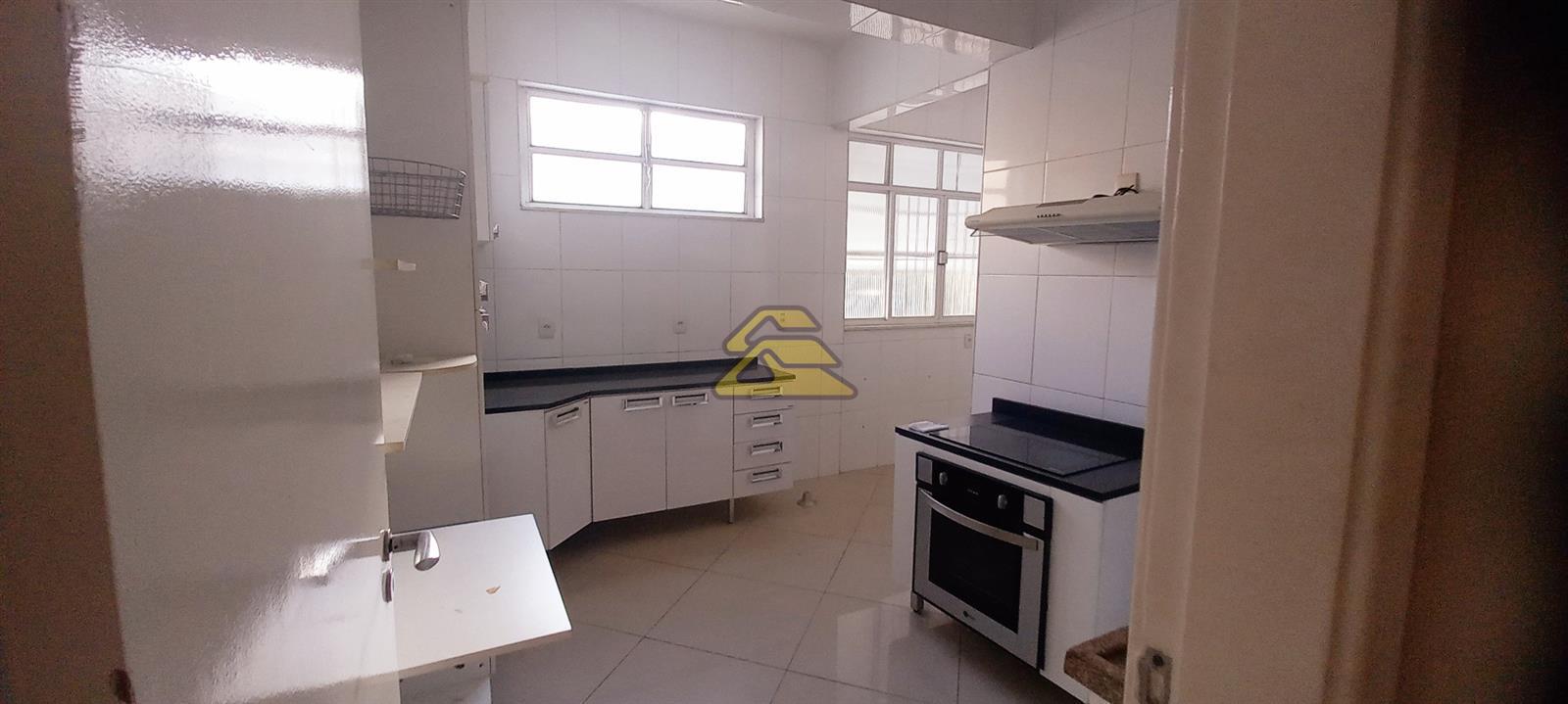 Apartamento à venda com 3 quartos, 127m² - Foto 21