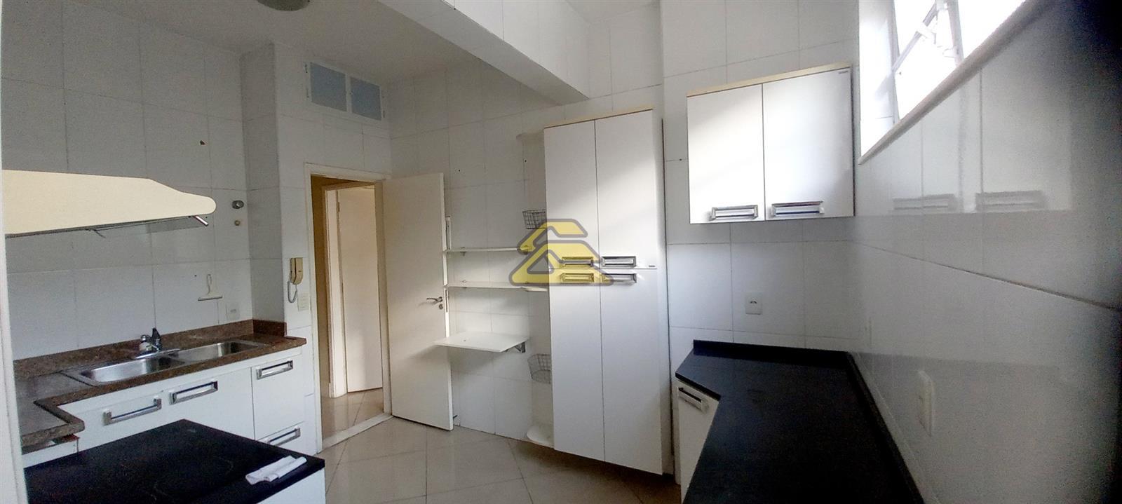 Apartamento à venda com 3 quartos, 127m² - Foto 22