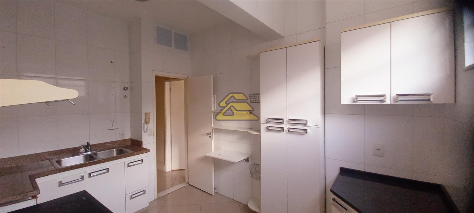 Apartamento à venda com 3 quartos, 127m² - Foto 27