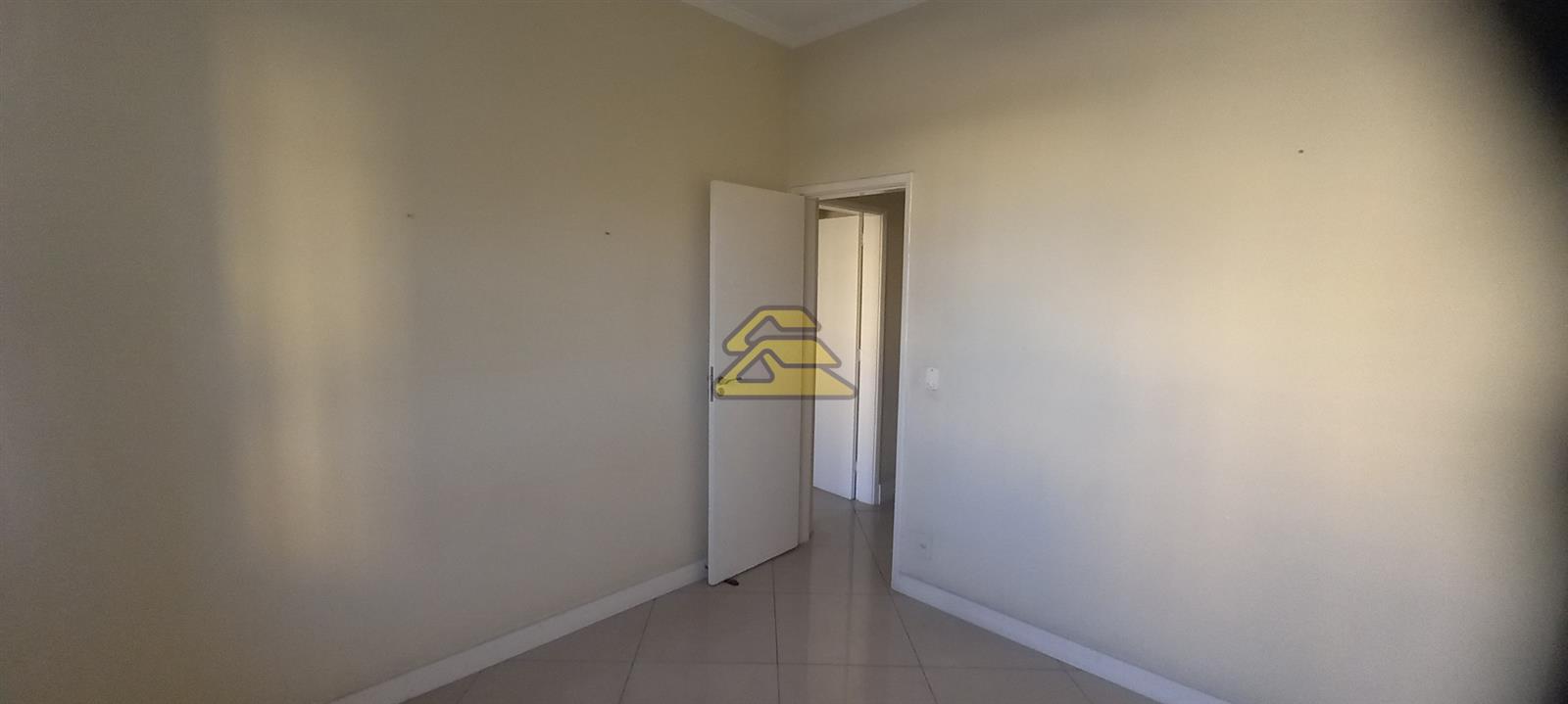 Apartamento à venda com 3 quartos, 127m² - Foto 13