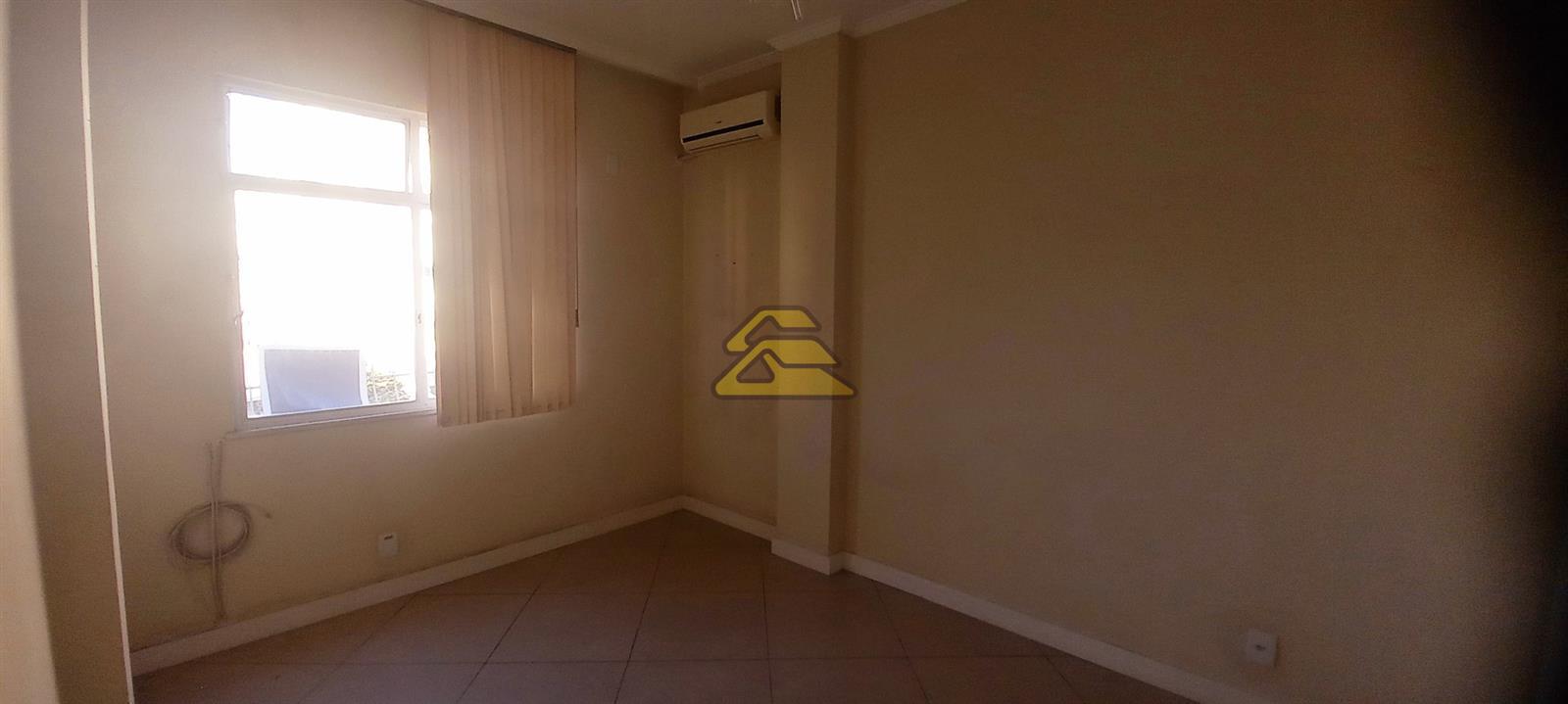 Apartamento à venda com 3 quartos, 127m² - Foto 15