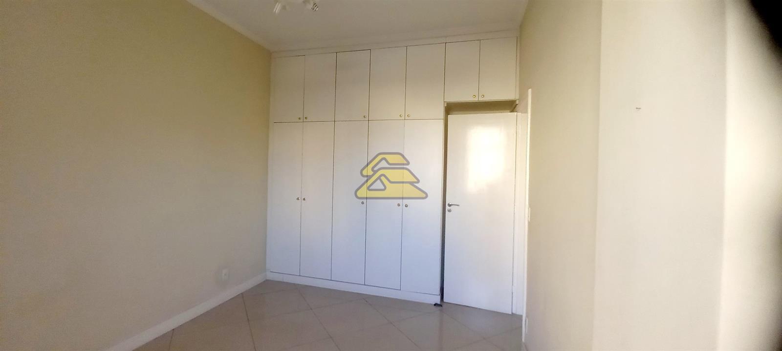 Apartamento à venda com 3 quartos, 127m² - Foto 10