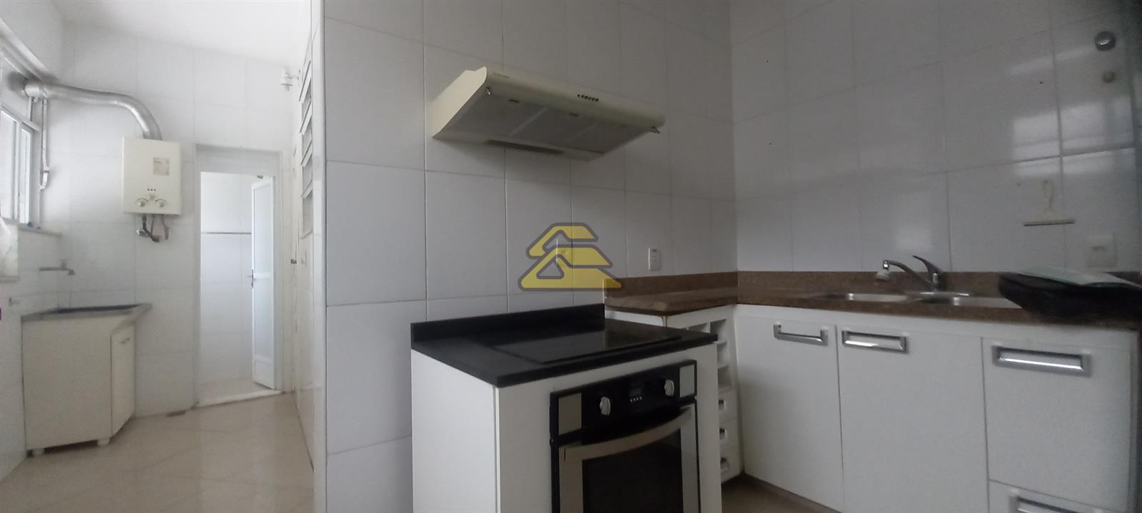 Apartamento à venda com 3 quartos, 127m² - Foto 29