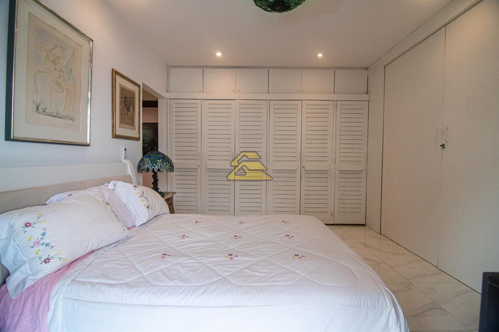 Apartamento à venda com 4 quartos, 371m² - Foto 19