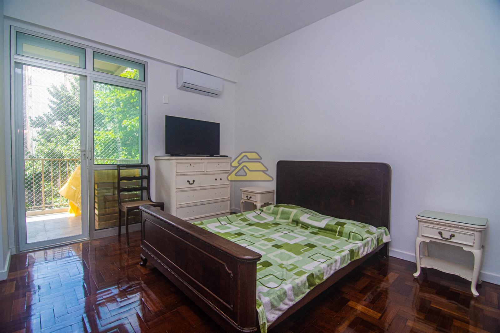 Apartamento à venda com 1 quarto, 100m² - Foto 14