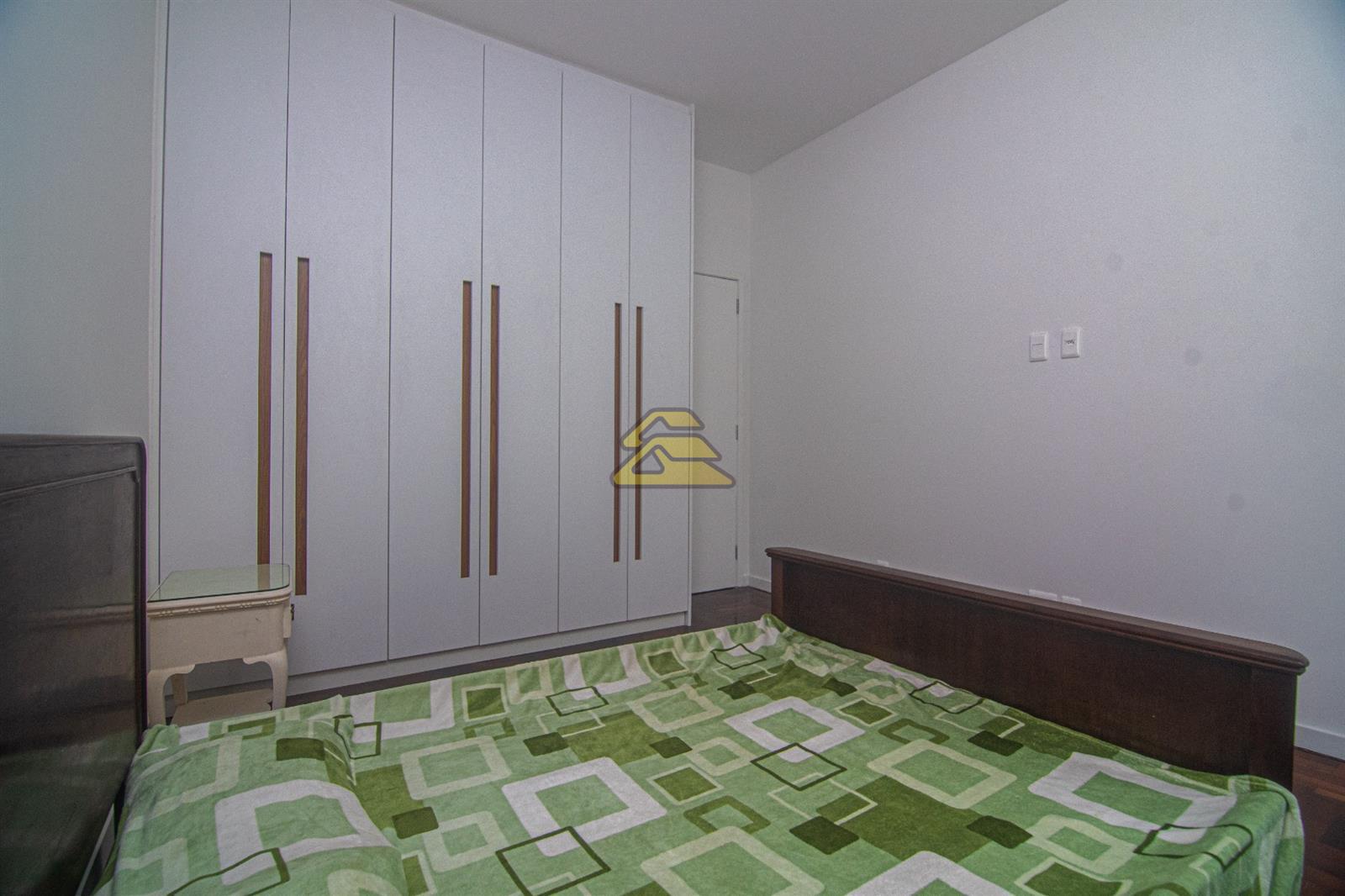 Apartamento à venda com 1 quarto, 100m² - Foto 16