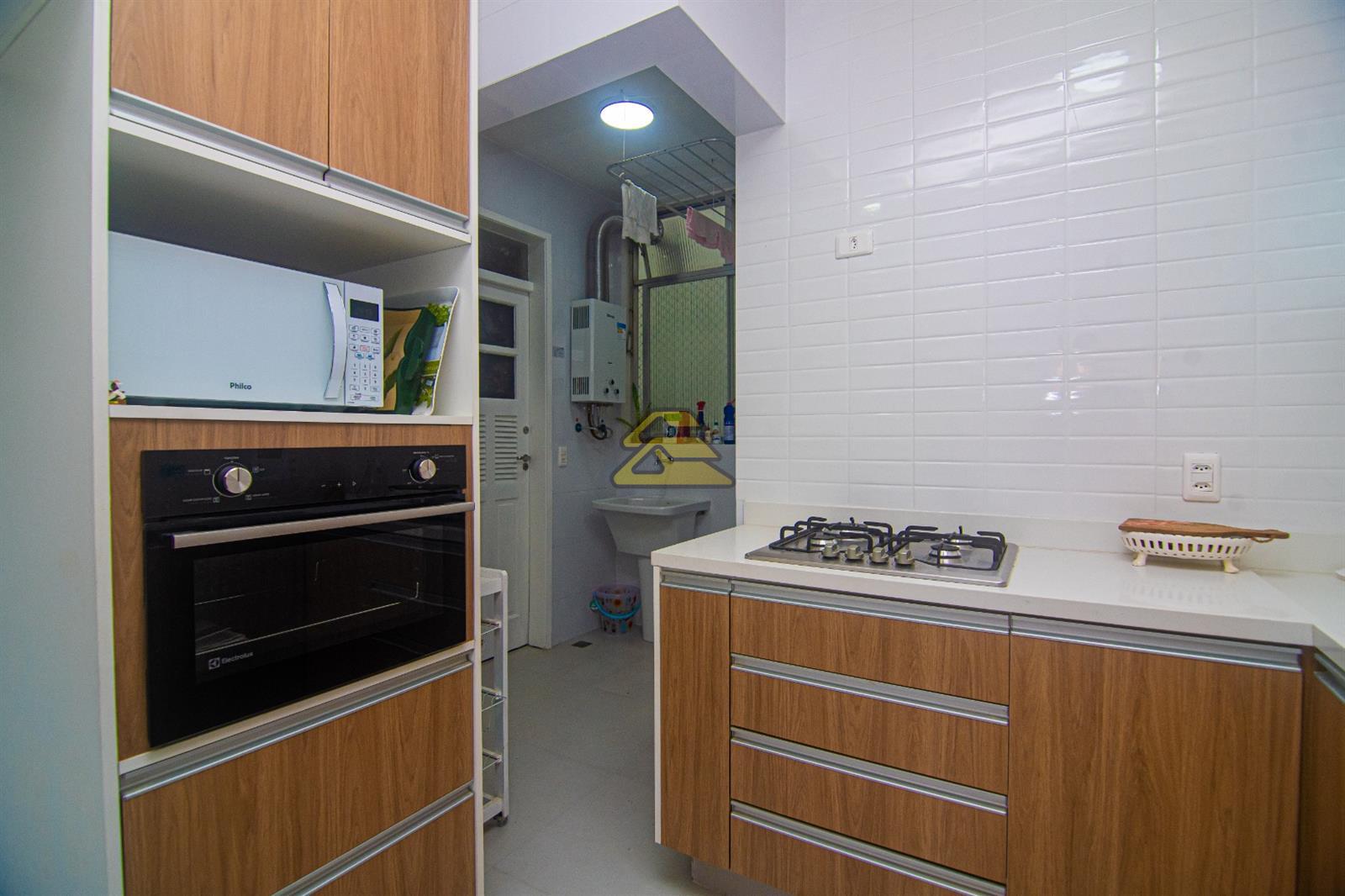 Apartamento à venda com 1 quarto, 100m² - Foto 19