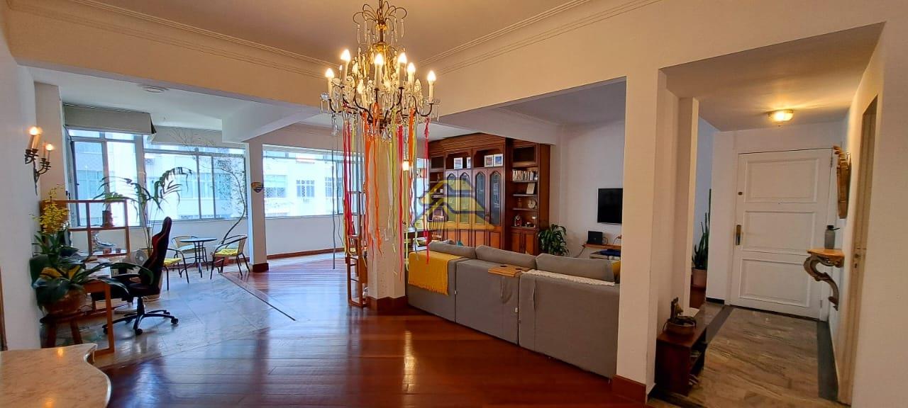 Apartamento à venda com 3 quartos, 165m² - Foto 1